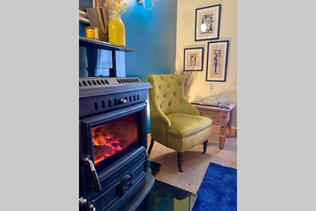 3 Bedroom House Located In Centre Of 칸도나 외부 사진
