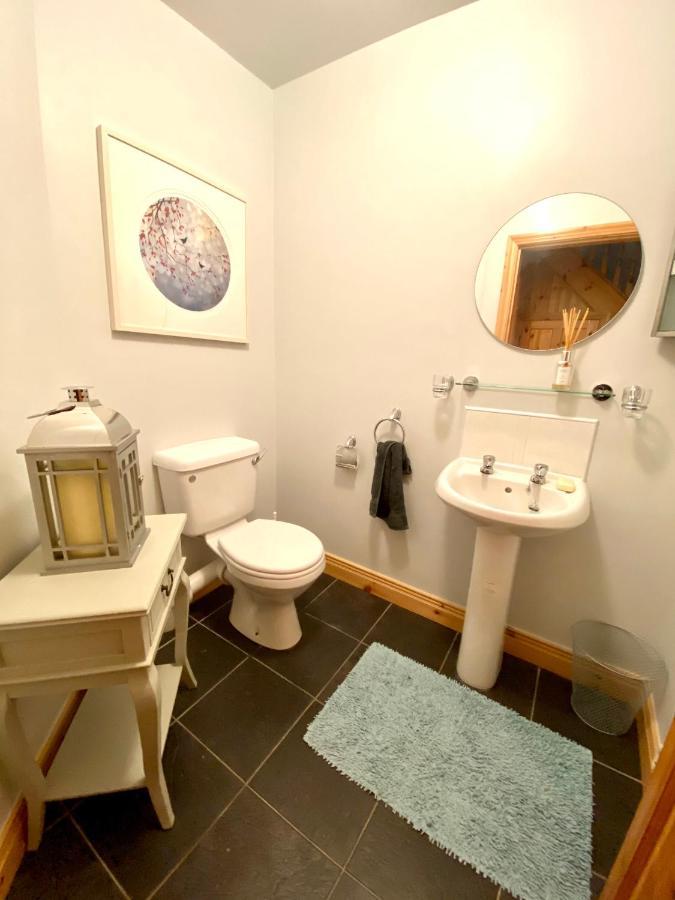 3 Bedroom House Located In Centre Of 칸도나 외부 사진