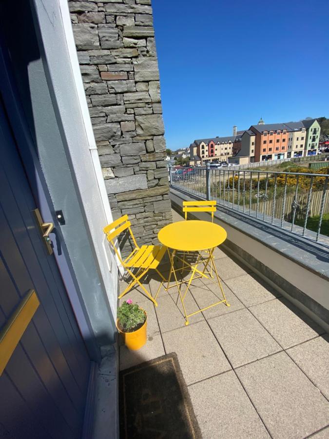 3 Bedroom House Located In Centre Of 칸도나 외부 사진